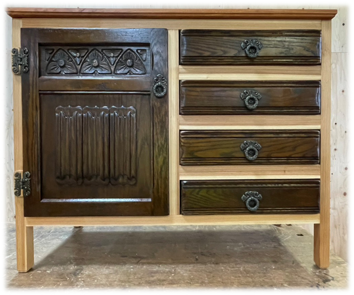 古家具材を活用したキャビネットを作りましたa